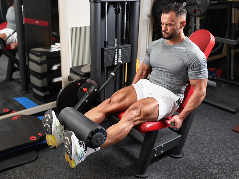 leg extension on machine